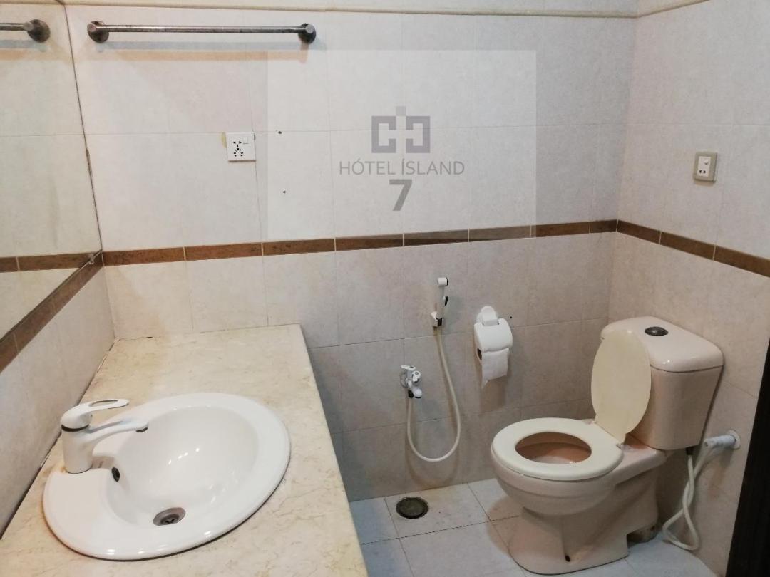 كراتشي Hotel 7Island المظهر الخارجي الصورة